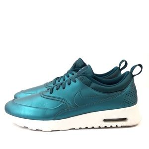 Nike Shoes Women’s Size 10 Air Max Thea Metallic